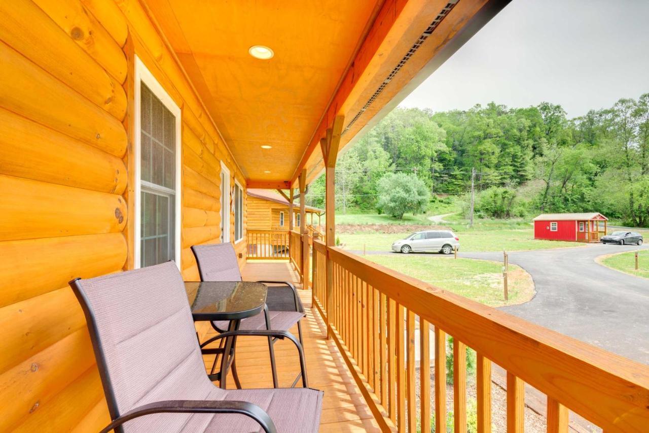 Cozy Bryson City Cabin 5 Miles To Downtown! Екстериор снимка